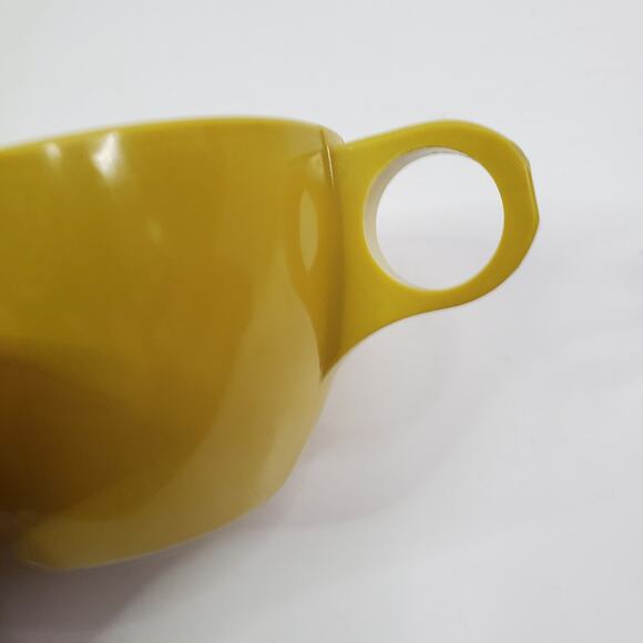 Vtg Melmac Harvest Gold Dishes Lot of 12 Melamine Bowls Platters 1 cup - Picture 13 of 15